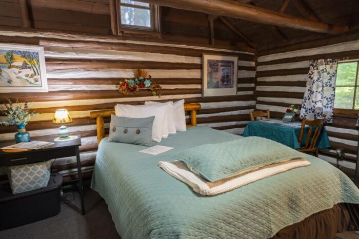 Maple Log Cabin Queen Bed