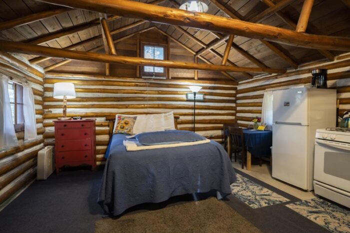 Pine Log Cabin Queen Bed